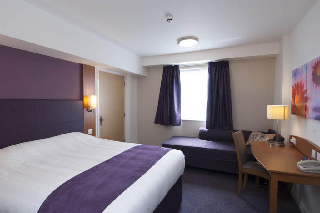 Premier Inn Birmingham City - Waterloo St Værelse billede